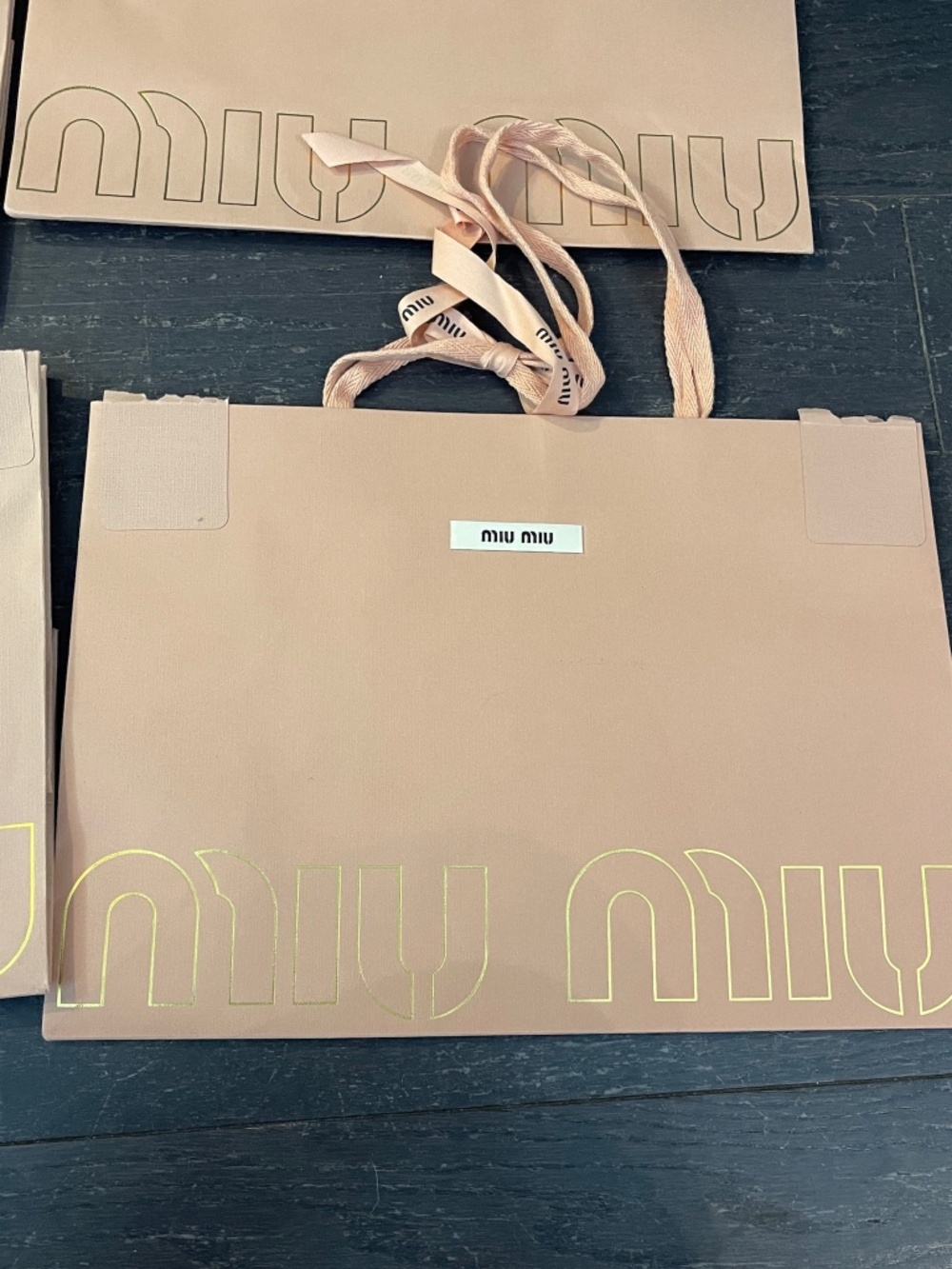 Lot of 4 Miu Miu pink empty shopping bags with ribbon cards and tag - Picture 5 of 11